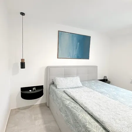 Zweizimmerwohnung In Wenigen Minuten In Frankfurt